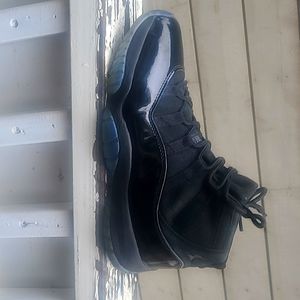 Jordan 11 cap and gown